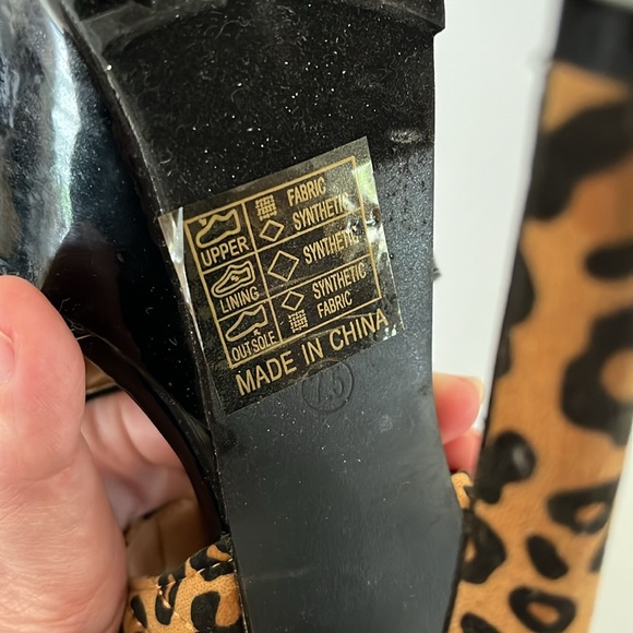 Cheetah print stiletto platform heels - Picture 4 of 5